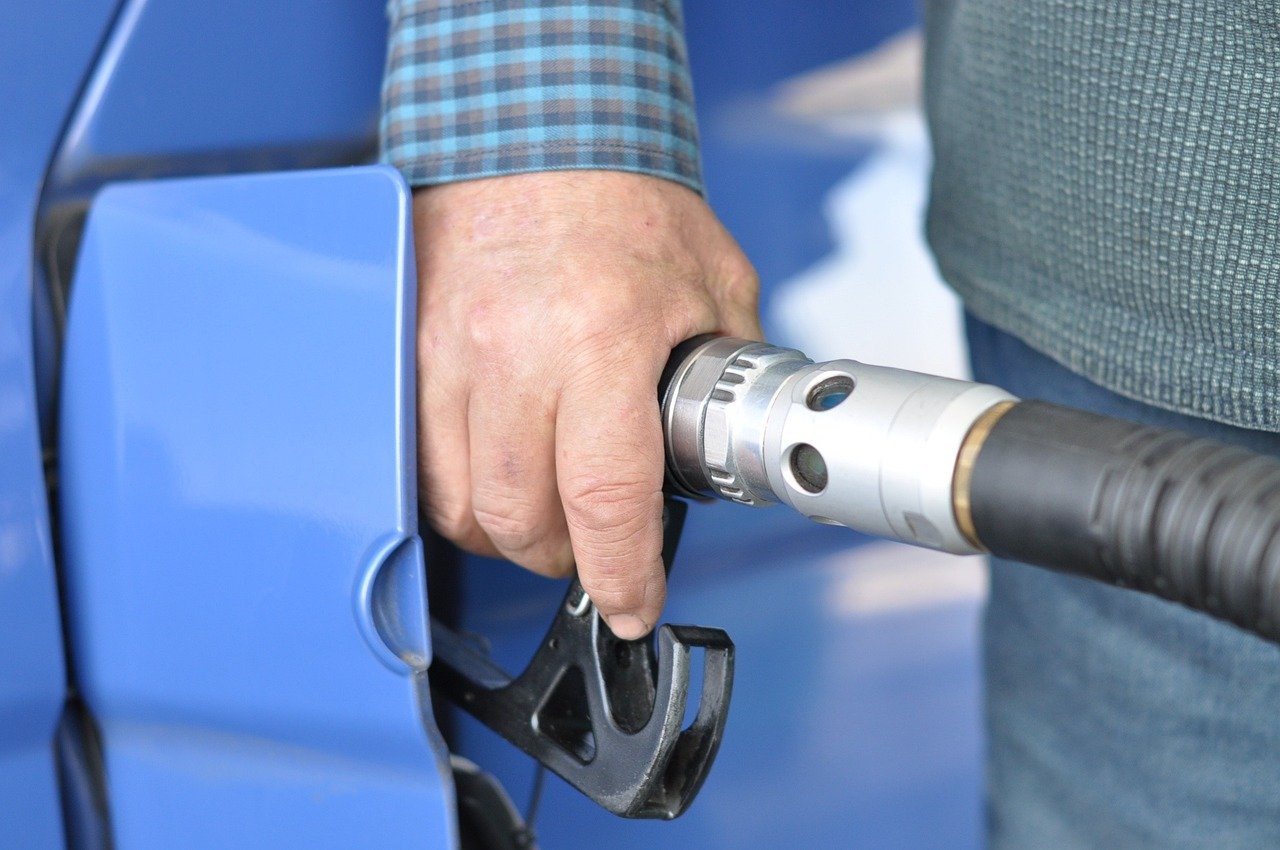 Governo espera aprovação do PLP da gasolina nesta semana, diz Durigan