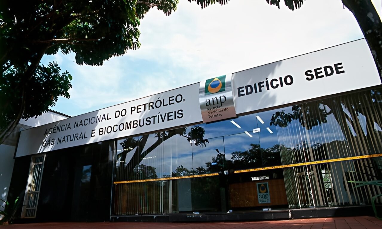 Justiça derruba liminar e ANP confirma audiência sobre preços abusivos
