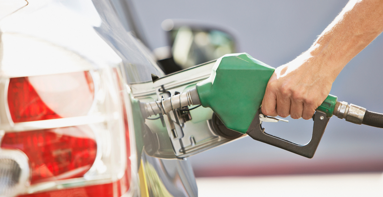 Governo anuncia prorrogação de subvenção à gasolina por 30 dias