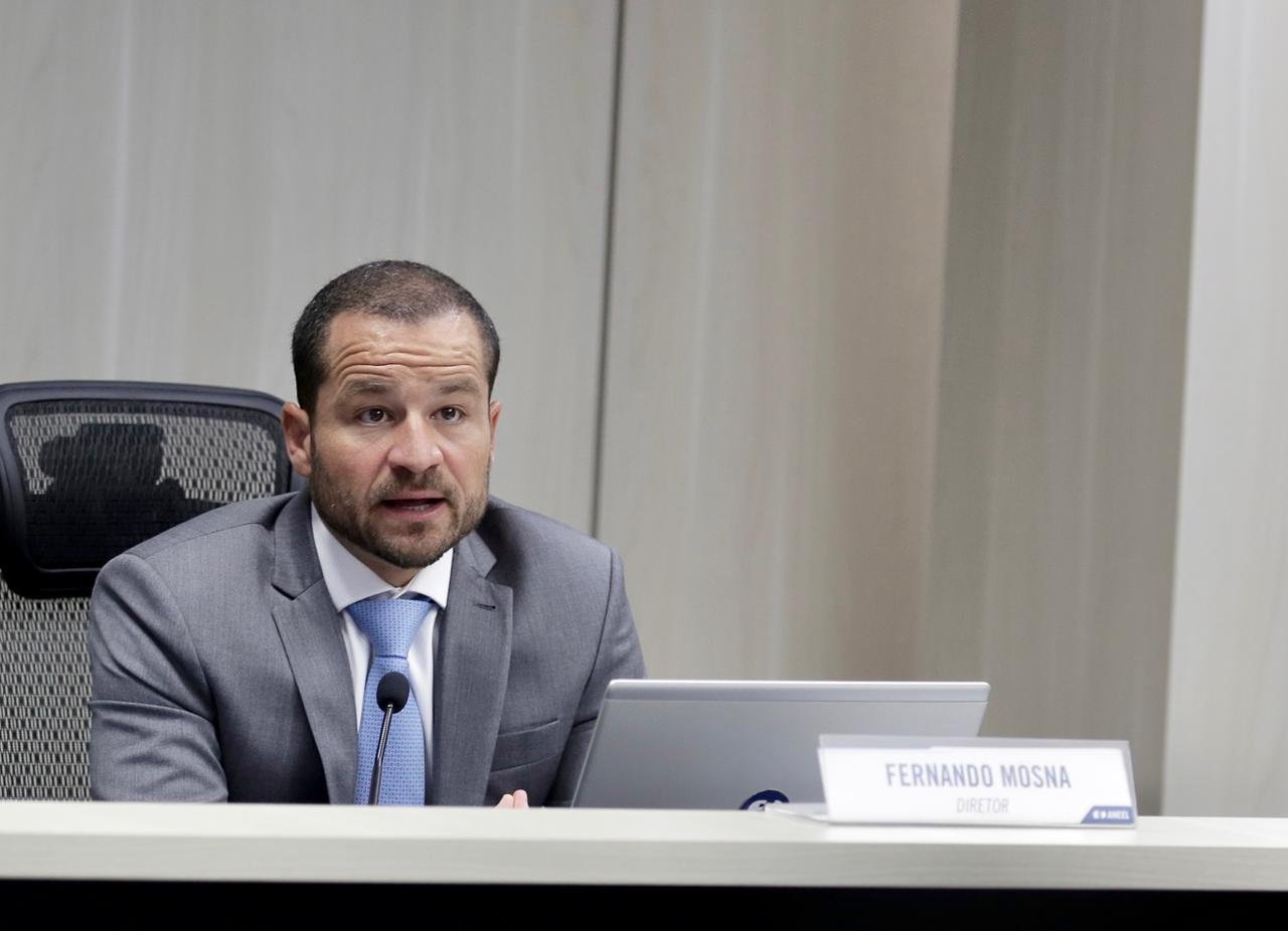 Diretor da Aneel Fernando Mosna durante a 4ª Reunião Pública Ordinária da Diretoria da Aneel de 2026.