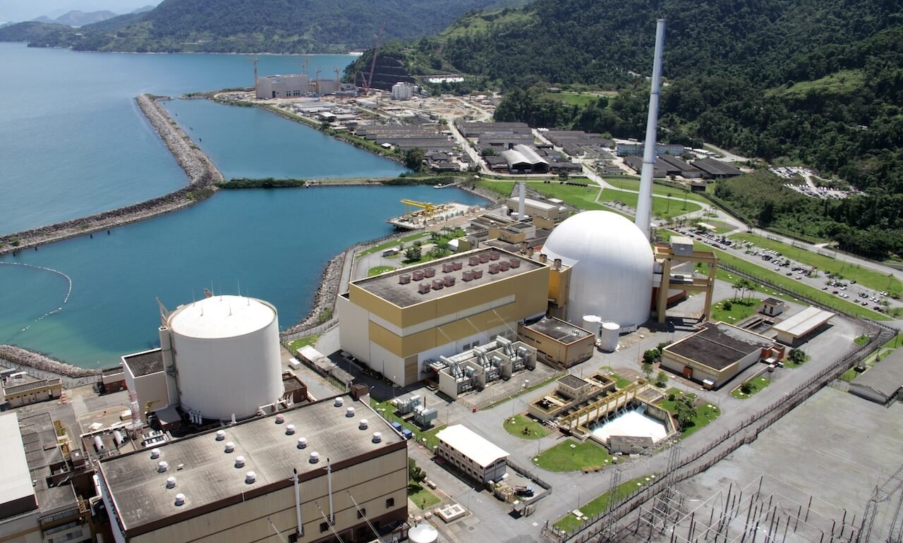 TCU aponta risco de falta de recursos para ampliar vida útil de Angra 1