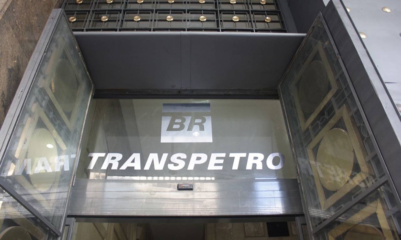 Transpetro inicia operação com barcaças no Rio ainda em 2026