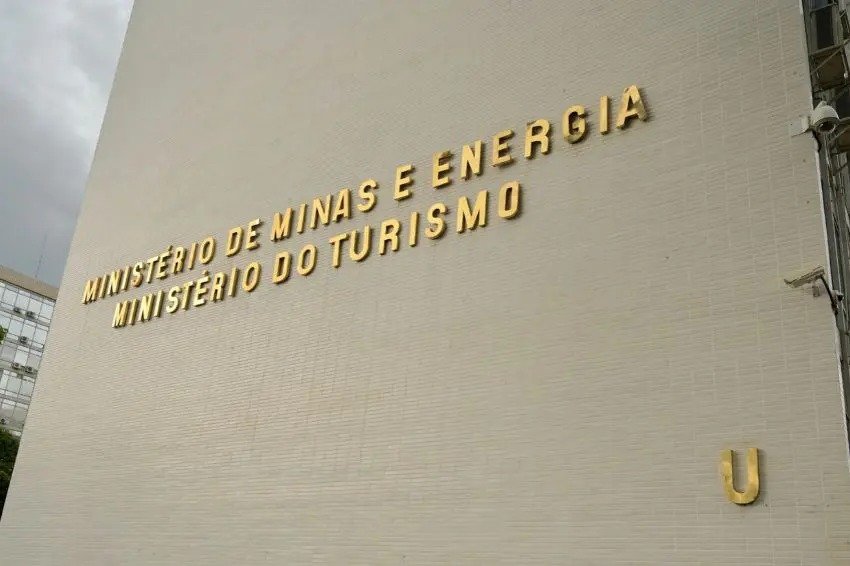 A consulta do MME que merece atenção do setor solar